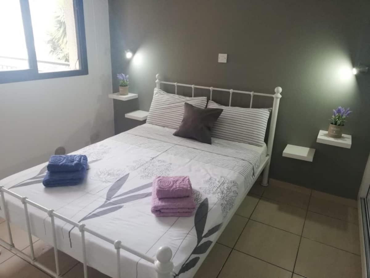 Cozy 1 Bedroom Apartment Close To The Beach Paphos Buitenkant foto