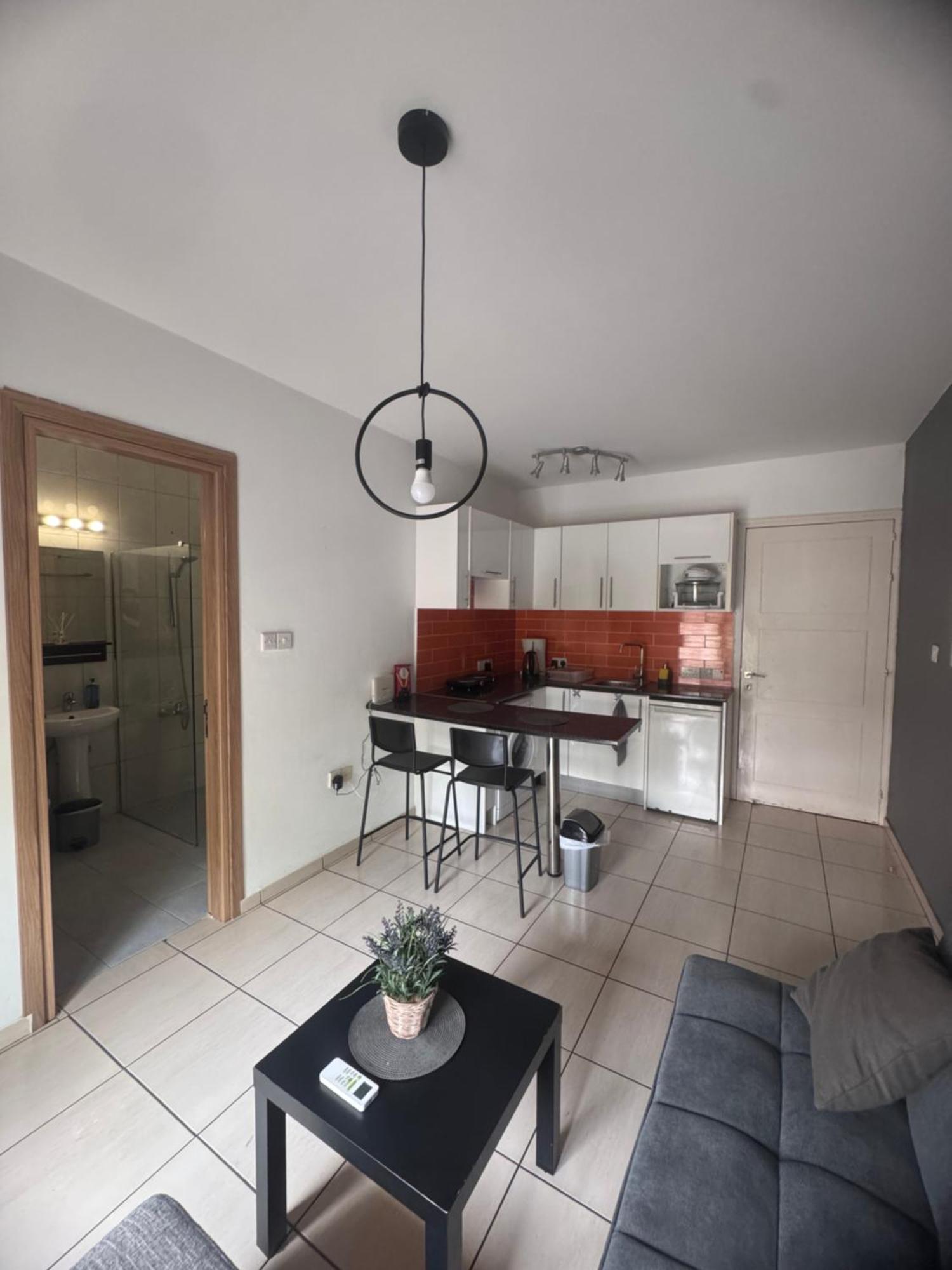 Cozy 1 Bedroom Apartment Close To The Beach Paphos Buitenkant foto